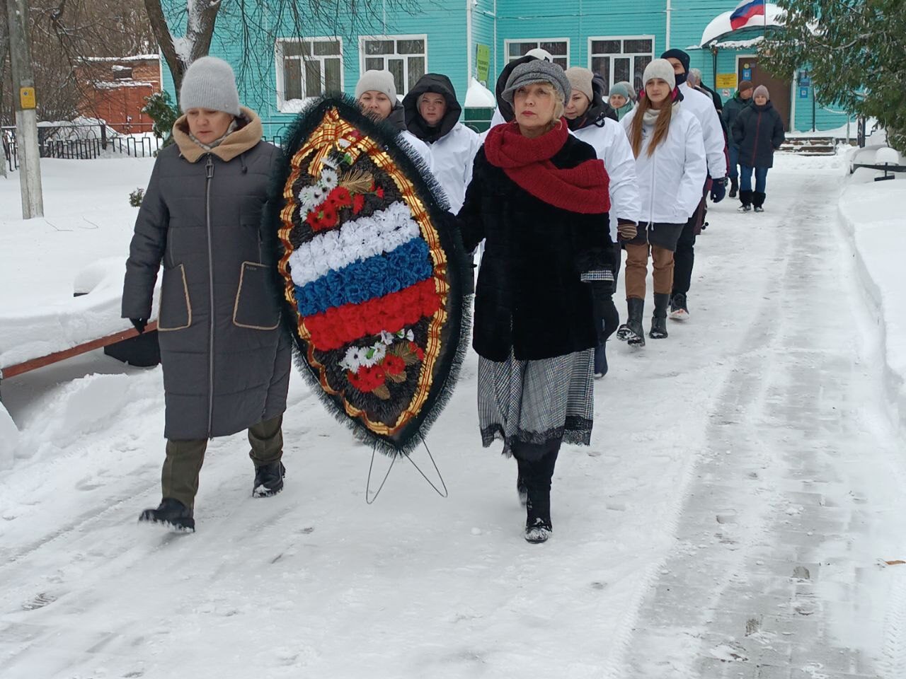 ПАМЯТИ ПАВШИХ.