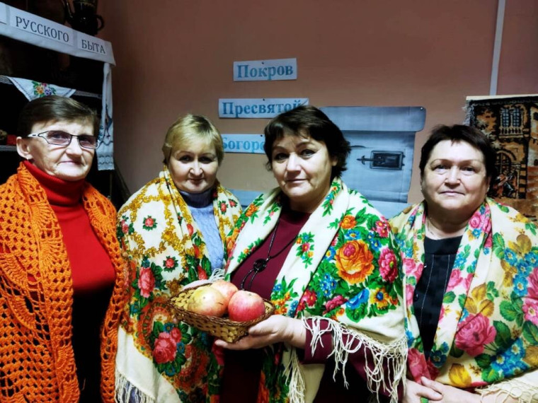 Посиделки «Покров Пресвятой Богородицы». Посиделки «Покров Пресвятой Богородицы».